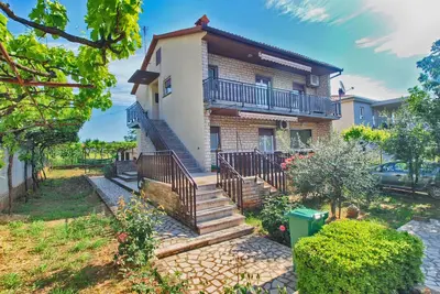 Image de Apartment 1627/16804 (Istria - Pula), 3500m from the beach