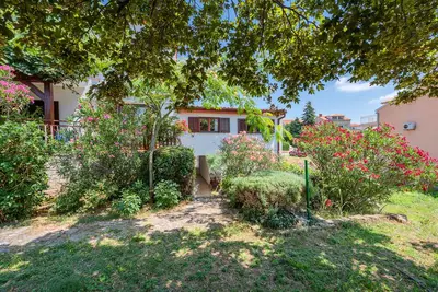 Image de Apartment 1699/17566 (Istria - Valbandon), 850m from the beach