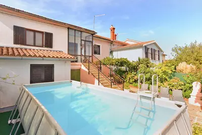 Image de Apartment 1755/18834 (Istria - Svetvinčenat), 20000m from the beach