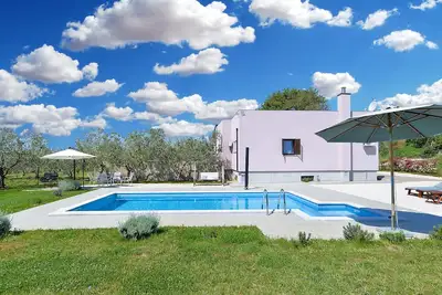 Image de House 1790/21016 (Istria - Pomer), 750m from the beach