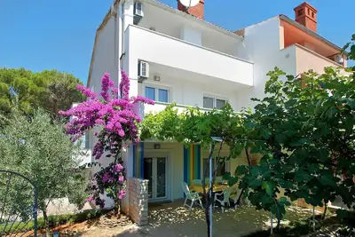 Image de House 1823/21658 (Istria - Vinkuran), 750m from the beach