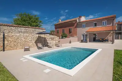 Image de House 1855/22514 (Istria - Valtura), 7500m from the beach