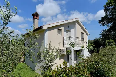 Image de Apartment 1860/22683 (Istria - Medulin), 1500m from the beach