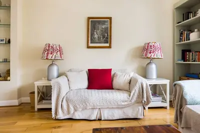 Image de (Nouveau) Appartement chic à Kensington Olympia. 4 personnes (2 chambres)