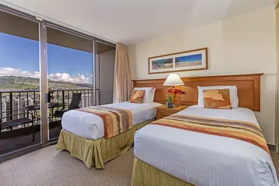 Image de Condo Mountain View à proximité des plages, des équipements impressionnants, cuisine et parking!