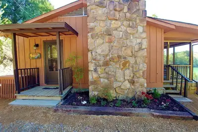 Image de Douglas Lake Sevierville, Tennessee - Lake Front Cabin