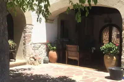 Image de Maison Avec une vue spectaculaire sur Cingles del BertĂ