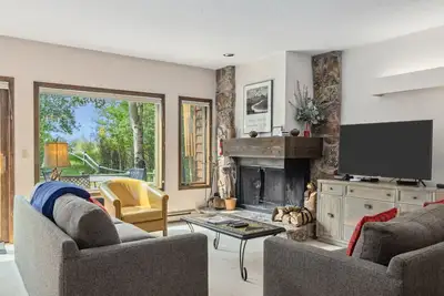 Image de Avant-poste: Teton Shadows Darwin F - Vues de Teton et sauna privé!