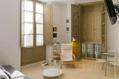 Image de Appartement très lumineux dans le centre historique - Malama B2