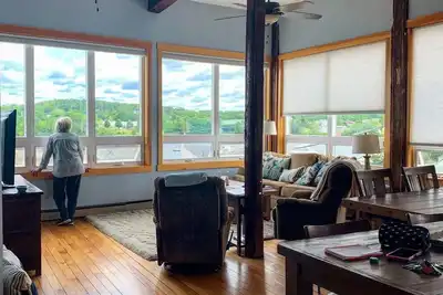 Image de Loft surplombant le port de Belfast