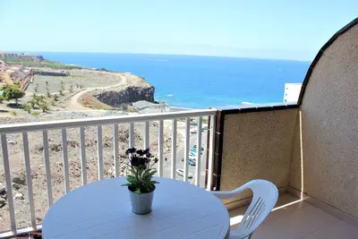 Luminoso apartamento con vistas al mar. wifi