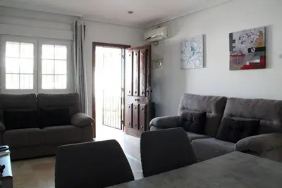 4 chambres Apt fantastique, piscine privée à proximité du golf, de la plage et des divertissements