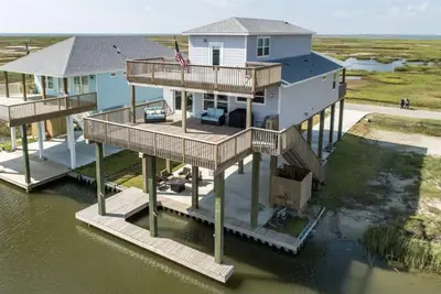 Image de Belle maison de canal au coeur de la baie de Noël