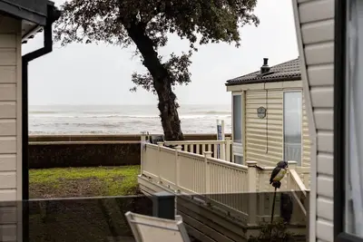 Image de The Harris Hut - une caravane de sandhills pouvant accueillir 5 personnes dans 2 chambres