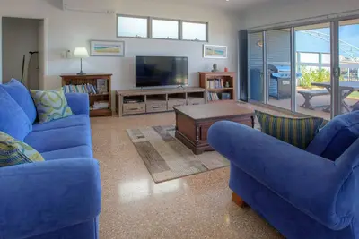 Image de Superbe maison de 3 chambres avec vue sur le canal et la mer