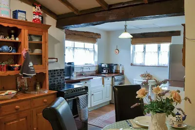 Image de Logement de 3 chambres à Pulham Market, près de Diss