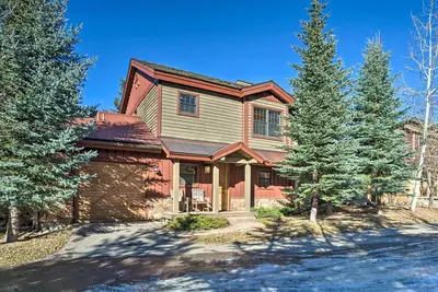Image de Nouveau! Grand Mountain Escape w \/ Deck sur Eagle River!