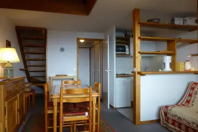 Image de 240m du centre station, 1er étage, balcon, télévision, casier à ski, 40m², Peisey-Vallandry