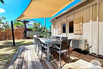 Image de Villa La Cabane*** 50m de la plage de Grand Fond (Saint Gilles ) - 8 personnes