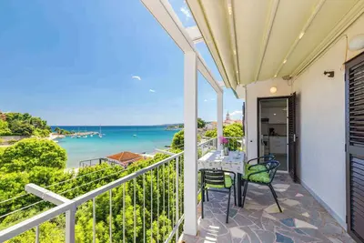 Image de Appartement de vacances avec balcon et vue mer