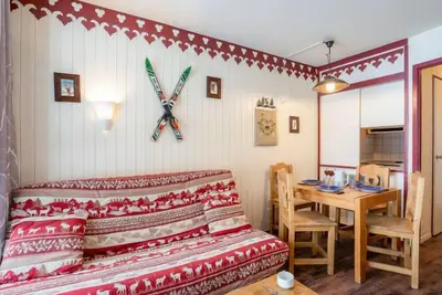 Image de Coryles 043 A by Interhome