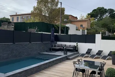 Image de Villa moderne avec piscine chauffée