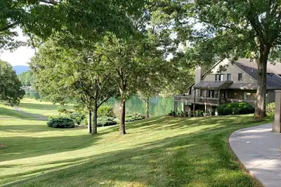 Image de Ce condo de 3 chambres a beaucoup d'équipements communautaires!