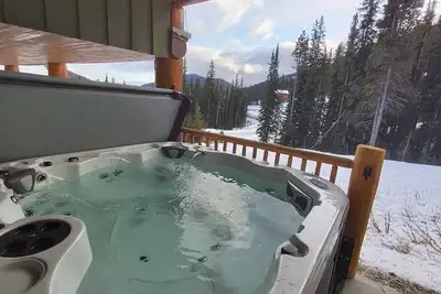 Image de True Ski In- Ski Out Condo. Un endroit parfait pour se déconnecter. . . et se reconnecter!