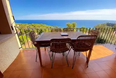 Image de Spectacular views of the Mediterranean with pool!
