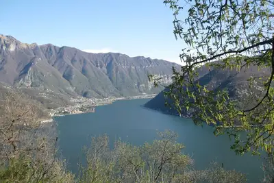 Maison de vacances indépendante avec un grand jardin pour courir et une vue magnifique