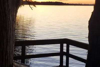 Image de Balances et Ducktails Lake House