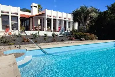 Image de Maison d'architecte Casa Pedro: la nature et l'art se rencontrent