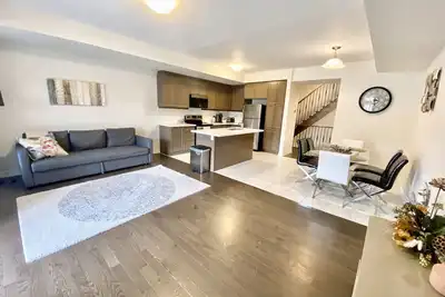 Image de Maison de ville 2ch neuve + 1. Internet 5g + 175 chaînes Tv + parking