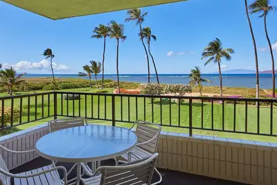 Image de Oceanfront Vacation Rental in Kihei Maui. Hotel Zoned.