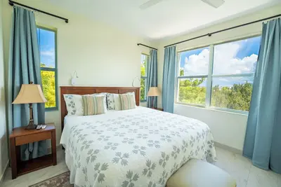 Image de Wyakha 3 Br - Sur la plage - Vues sur l'océan - Piscine - Jacuzzi et cabanes Tiki