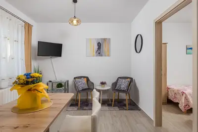 Image de Appartement de deux chambres avec la terrasse et la vue sur le mer Kraljevica (A-17589-c)