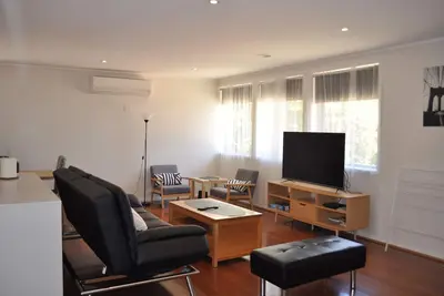 Image de Page 3br House (WiFi gratuit, Parking gratuit)