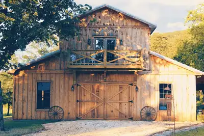 Image de Taivas Farm est aussi proche de Gatlinburg que vous pouvez en trouver Ă Gadsden Alabama.