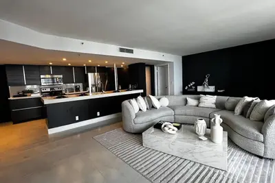 Image de The Grand Penthouse w / Waterfront Views