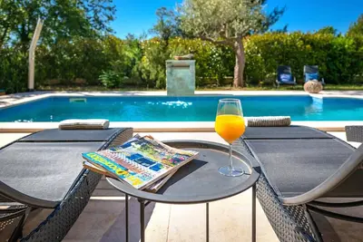 Image de Spacious holiday house - pool / jacuzzi / sauna / playground / 8+2