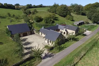 Image de The Cotswold Manor Wychwood, avec bain à remous, Games Barn, 3 acres de parc