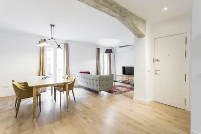 Image de Modern and Chic 2br/2ba apartment in trendy Chueca