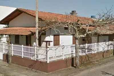 Image de Deuxième maison en bas de la rue - à 20 mètres de la plage