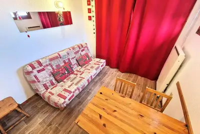 Image de studio 4 personnes en plein coeur station 19m²