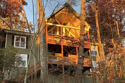 Image de 3300 'Elev! Golf / Randonnée / Perche @ Sky Valley / Highlands Area! Vue sur le lac / Mtn 5b / 4b!