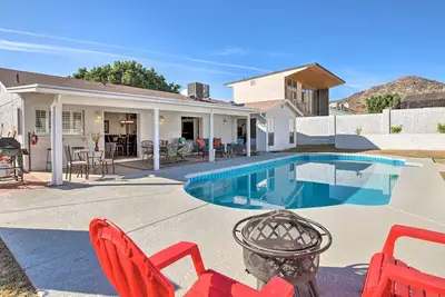 Image de Nouveau! Desert Desert w / Pool, Yard + Mountain Views!