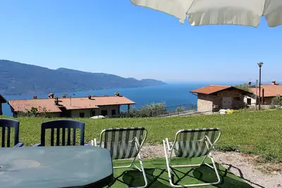 Image de Infinity: big apartment with lake view