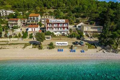 Image de Maison de plage Ivana Appartement 2 Directement sur la plage, avec air conditionné, WiFi, jardin