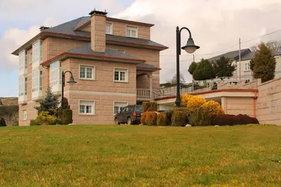 Image de Maison Rurale Chalet avec Jacuzzi et Barbecue en plein narturaleza | Lugo Galicia