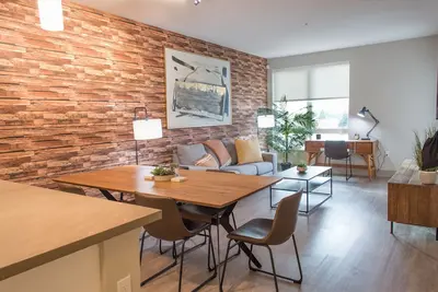 Image de 4 mi à Disney ✰ 65 \"4k Tv ✰ Hbo ✰ Disney plus